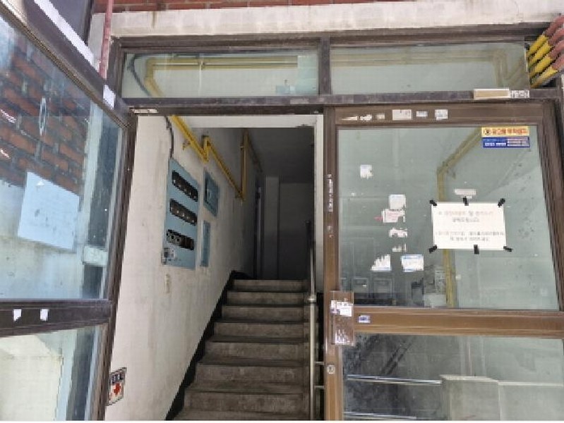 2025타경51862 경기도 안산시 상록구 성호로12안길 11, 다세대주택 지층 비01호 다세대(빌라)[공급10평형] 경매 이미지
