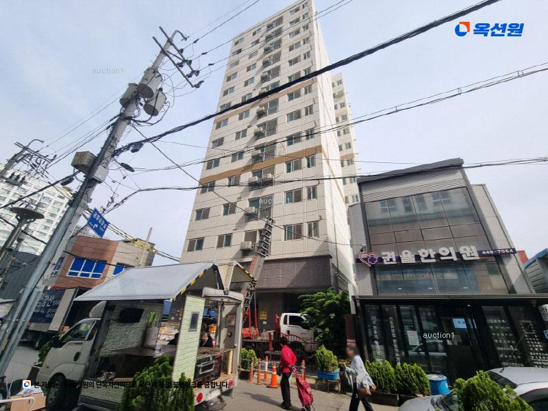 2024타경109013 경기도 안양시 만안구 안양로291번길 34-15, 원평노블레스12차 13층 1305호 다세대(빌라)[공급37평형] 경매 이미지