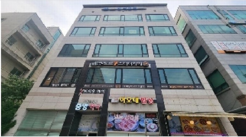 2025타경101079 경기도 군포시 송부로291번안길 3-8, 군포광장프라자 주건축물 1동 1층 105호 근린상가 경매 이미지