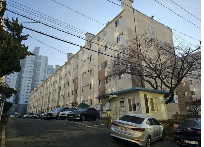 2025타경100471 경기도 의왕시 부곡중앙남6길 53, 삼신8차아파트 2동 1층 110호 아파트[공급19평형] 경매 이미지