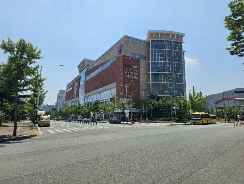 2024타경3059 경상남도 김해시 내외중앙로 137, 휴앤락몰 1층 101호 근린상가 경매 이미지