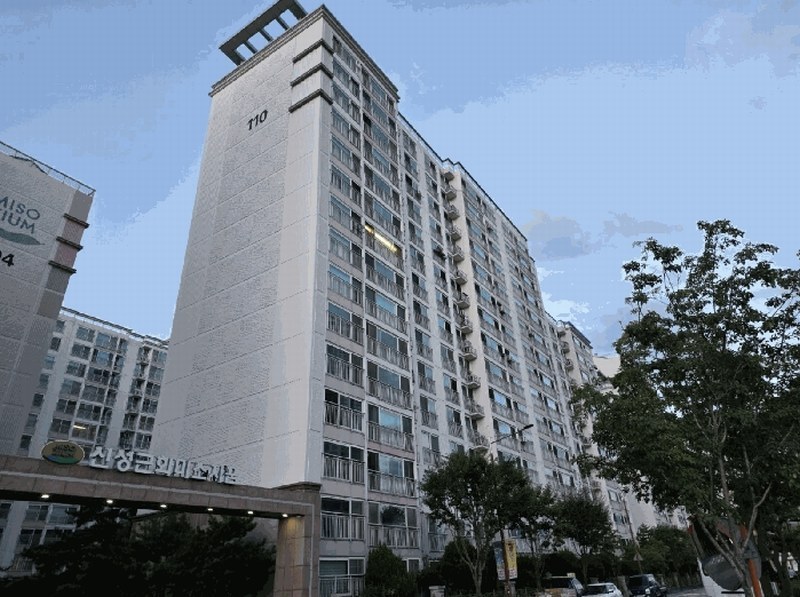 2025타경50898 강원특별자치도 춘천시 근화길15번길 26, 신성근화미소지움아파트 110동 7층 702호 아파트[공급50평형] 경매 이미지
