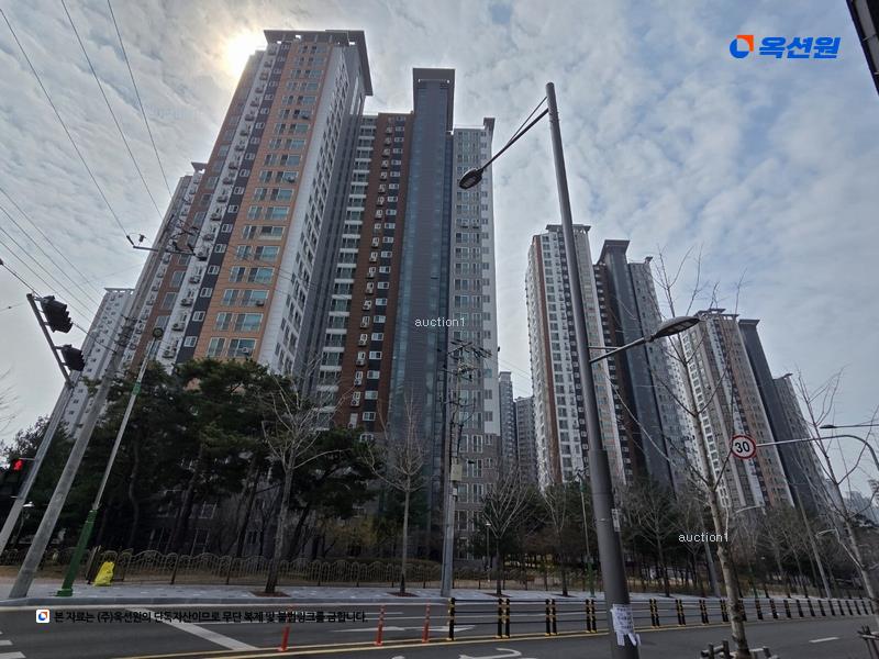 2025타경8860 대구광역시 동구 신서동 828 아파트[공급51평형] 경매 이미지