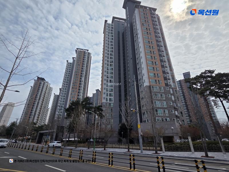 2025타경8860 대구광역시 동구 신서동 828 아파트[공급51평형] 경매 이미지
