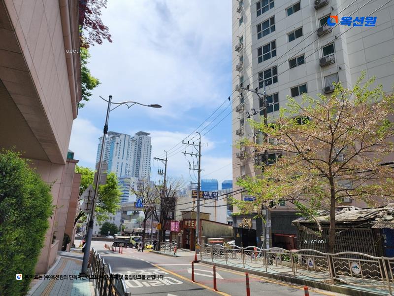 2025타경179 부산광역시 남구 전포대로40번길 9, 대성문문현3차퀸즈더블유 9층 1004호 아파트[공급11평형] 경매 이미지