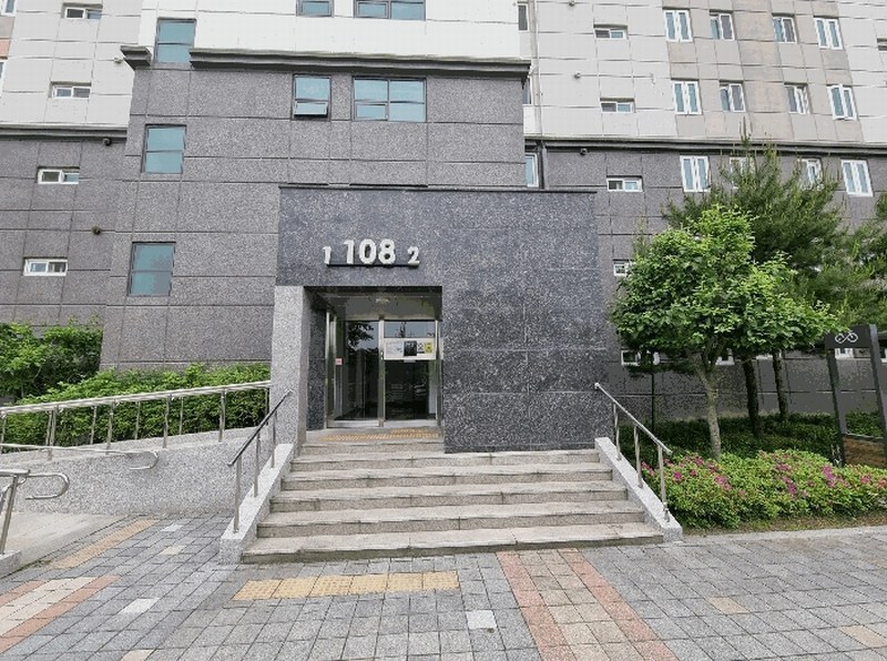 2025타경30541 충청북도 충주시 첨단산업2로 41, 서충주오드카운티 108동 7층 701호 아파트[공급32평형] 경매 이미지