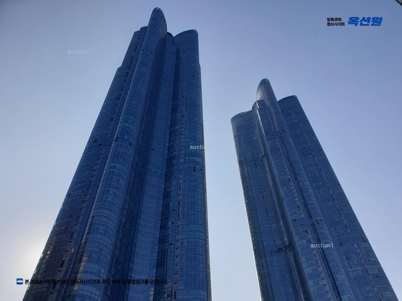 2025타경230 부산광역시 해운대구 마린시티2로 33, 해운대두산위브더제니스 104동 7층 718호 근린상가 경매 이미지
