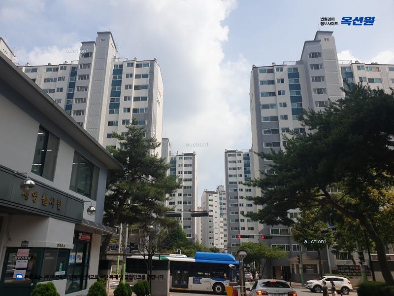 2025타경50933 충청북도 청주시 상당구 수영로 328, 장자마을현대아파트 203동 3층 301호 아파트[공급33평형] 경매 이미지