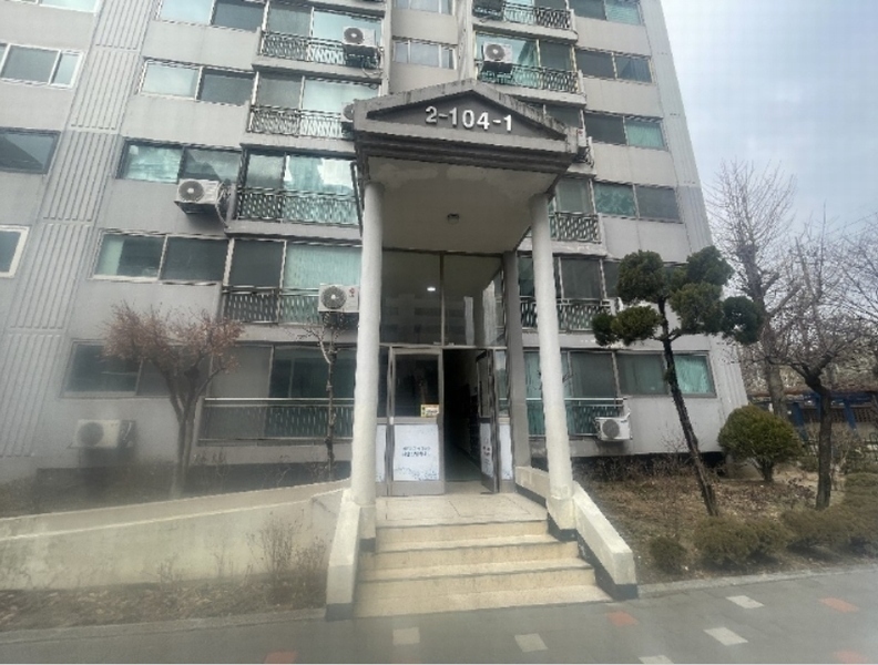 2024타경50601 충청북도 청주시 상당구 무농정로 103, 삼일무지개아파트 104동 1층 102호 아파트[공급22평형] 경매 이미지
