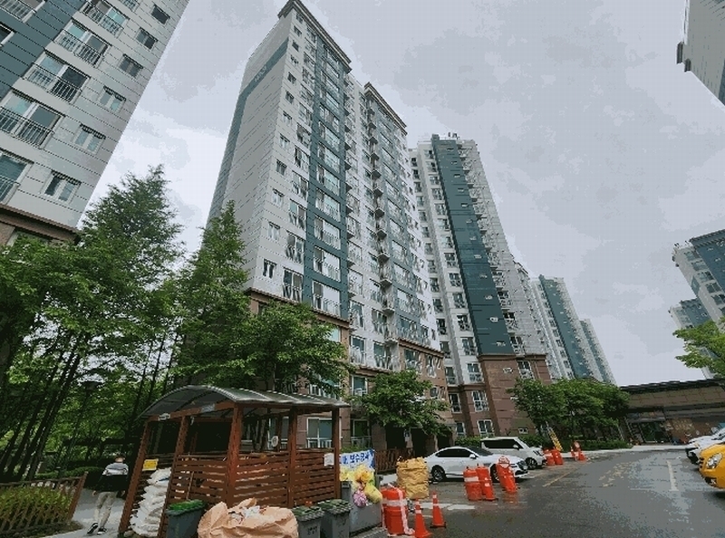 2025타경30522 충청북도 충주시 첨단산업2로 42, 충주지웰 103동 3층 302호 아파트[공급24평형] 경매 이미지