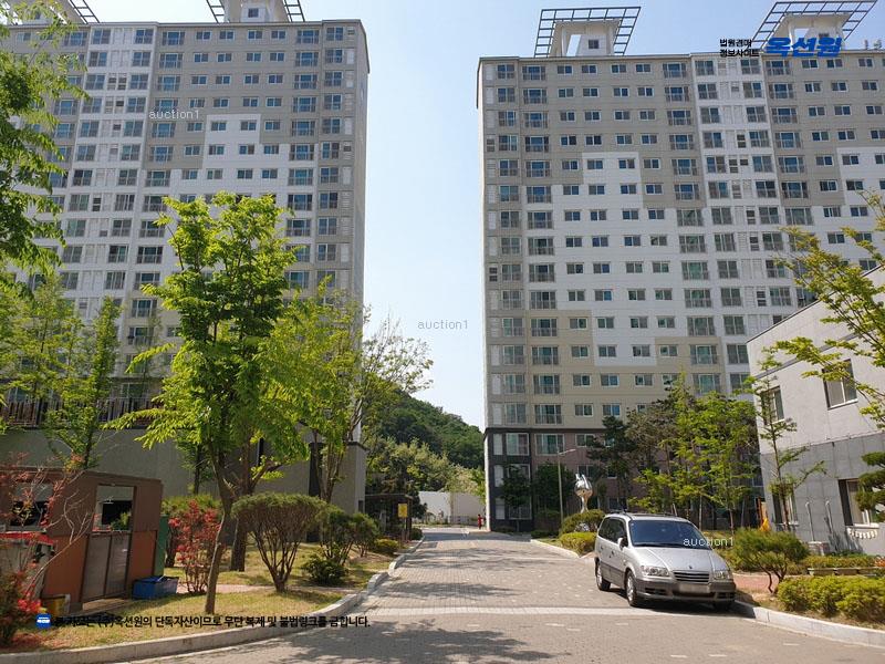 2025타경30383 충청북도 충주시 중앙탑면 기업도시로 189, 미진이지비아 110동 3층 304호 아파트[공급24평형] 경매 이미지