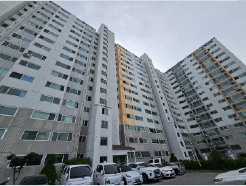 2025타경30492 충청북도 충주시 원호암5길 32, 호암리버빌아파트 105동 10층 1008호 아파트[공급32평형] 경매 이미지