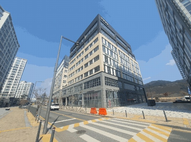 2025타경501979 세종특별자치시 한누리대로 1970, 유림빌딩 1층 111호 근린상가 경매 이미지