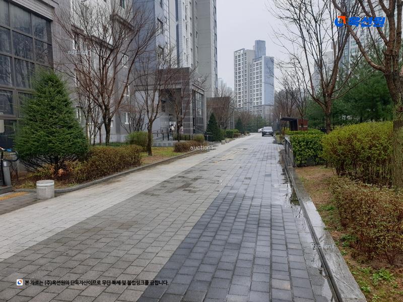 2025타경12016 충청남도 아산시 아산밸리남로 81, 아산테크노밸리이지더원8단지 810동 1층 102호 아파트[공급27평형] 경매 이미지