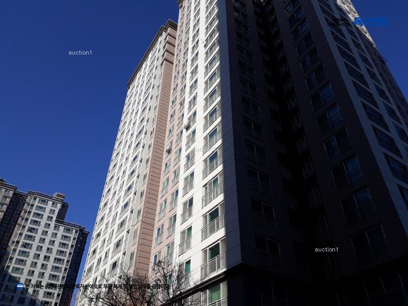 2024타경100205 충청남도 천안시 서북구 천안대로 999-7, 천안두정역이안더센트럴 106동 7층 703호 아파트[공급34평형] 경매 이미지