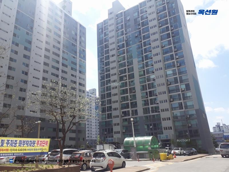 2024타경5775 충청남도 천안시 동남구 서부대로 226-11, 향촌현대아파트 306동 7층 701호 아파트[공급28평형] 경매 이미지