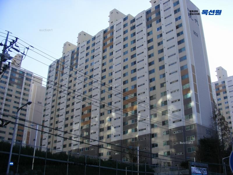 2024타경5775 충청남도 천안시 동남구 서부대로 226-11, 향촌현대아파트 306동 7층 701호 아파트[공급28평형] 경매 이미지