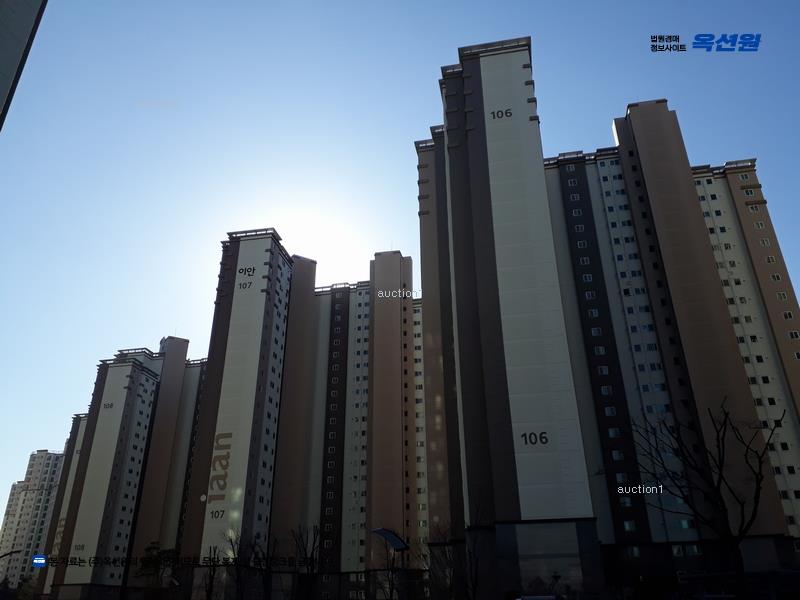 2025타경11792 충청남도 천안시 서북구 천안대로 999-7, 천안두정역이안더센트럴 108동 4층 401호 아파트[공급34평형] 경매 이미지