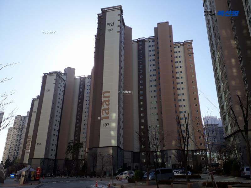 2025타경11792 충청남도 천안시 서북구 천안대로 999-7, 천안두정역이안더센트럴 108동 4층 401호 아파트[공급34평형] 경매 이미지