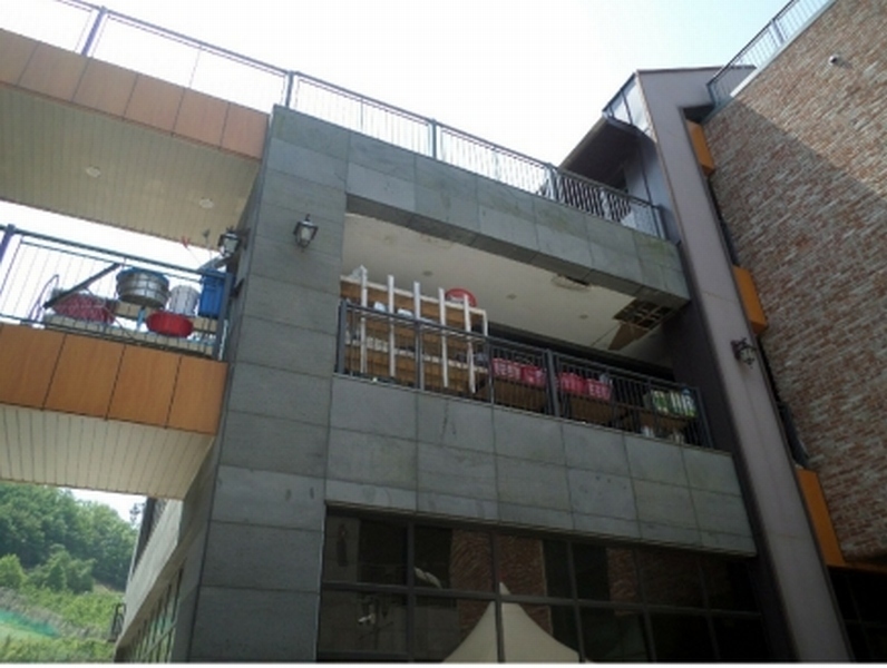 2025타경11595 충청남도 아산시 삼성로 295, 에스어반 2층 3-204호 근린상가 경매 이미지