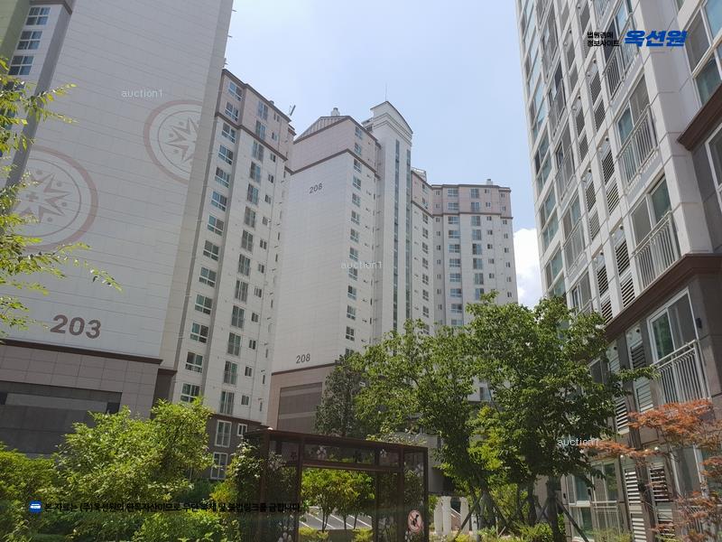 2025타경10337 경상남도 김해시 김해대로1902번길 62경상남도 김해시 김해대로1902○○○○, 구산이진캐스빌2단지아파트 202동 2층 201호구산이진○○ 아파트[공급33평형] 경매 이미지