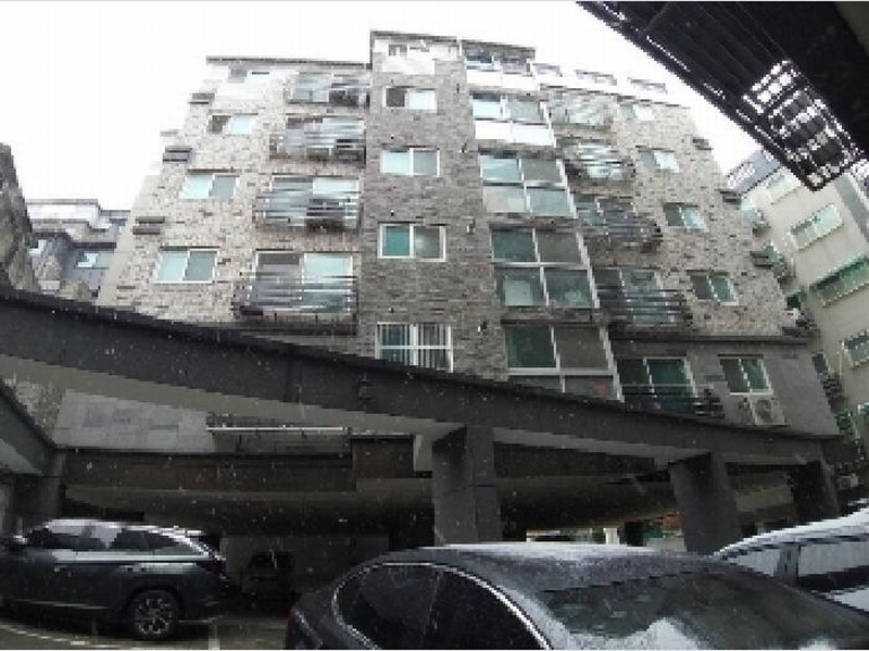2025타경8182 서울특별시 강서구 가로공원로76가길 22, 현대블루밍 102동 2층 201호 근린상가 경매 이미지