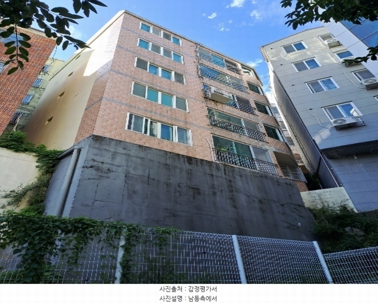 2024타경3656 부산광역시 중구 복병산길 33-1, 용두리치빌 1층 201호 다세대(빌라)[공급21평형] 경매 이미지
