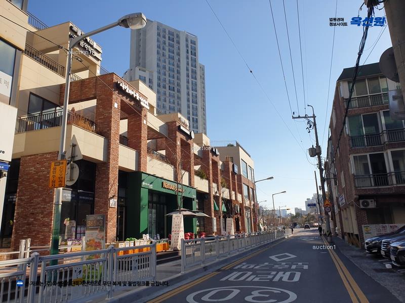 2024타경6266 부산광역시 연제구 신금로 25, 노블레스스퀘어 1층 151호 근린상가 경매 이미지