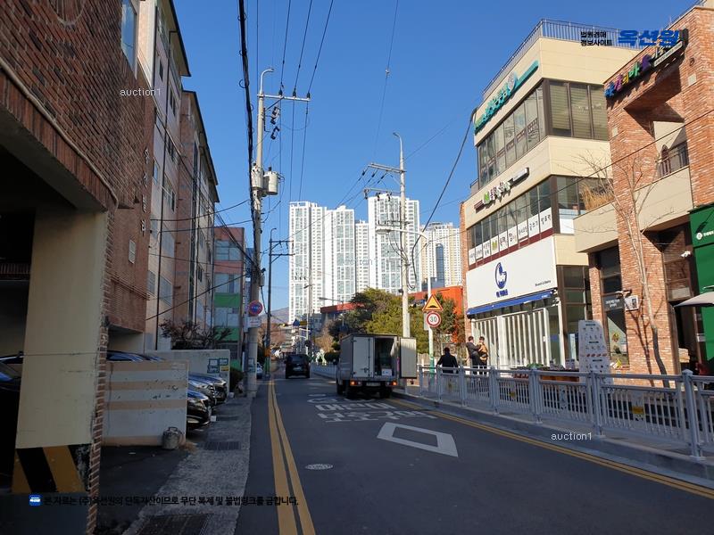 2024타경6266 부산광역시 연제구 신금로 25, 노블레스스퀘어 1층 151호 근린상가 경매 이미지