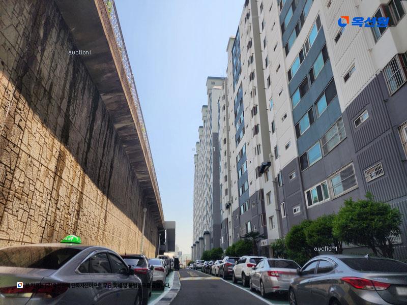 2025타경1268 부산광역시 동구 홍곡남로 50, 아르미나아파트 101동 3층 303호 아파트[공급31평형] 경매 이미지