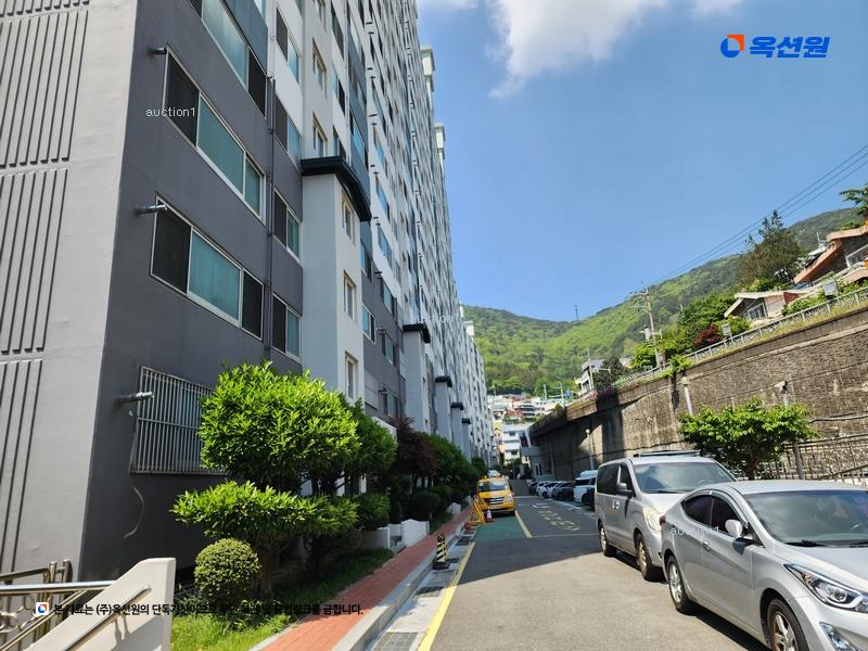 2025타경1268 부산광역시 동구 홍곡남로 50, 아르미나아파트 101동 3층 303호 아파트[공급31평형] 경매 이미지