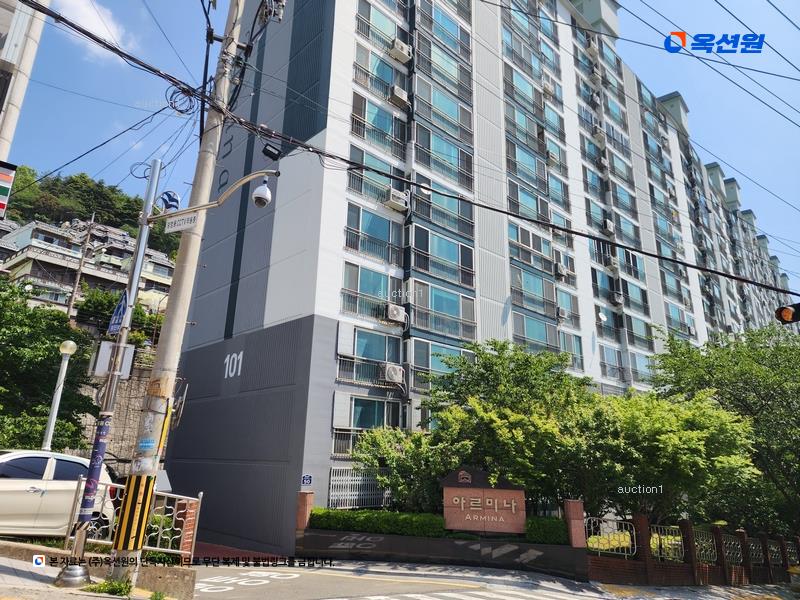 2025타경1268 부산광역시 동구 홍곡남로 50, 아르미나아파트 101동 3층 303호 아파트[공급31평형] 경매 이미지