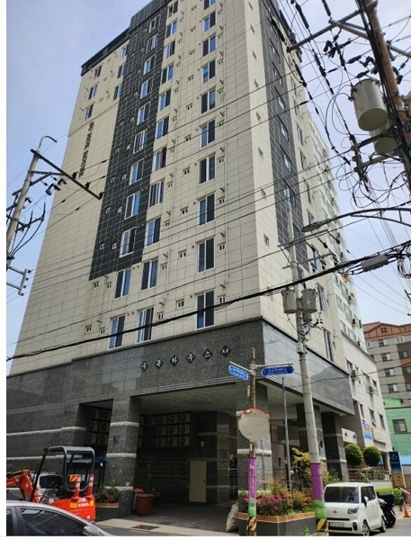 2024타경54470 부산광역시 중구 보수대로124번길 65, 수목하우스 에이동 12층 1207호 오피스텔 경매 이미지