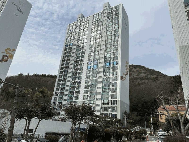 2025타경21156 부산광역시 영도구 함지로 19, 반도보라비치타운 102동 16층 1605호 아파트[공급31평형] 경매 이미지