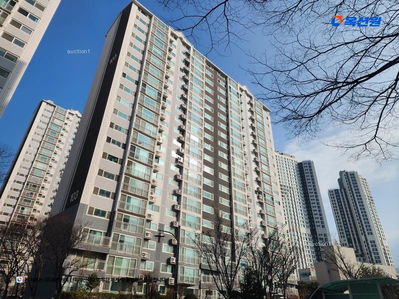 2025타경21567 부산광역시 동래구 안남로 79, 강변뜨란채 103동 2층 201호 아파트[공급34평형] 경매 이미지
