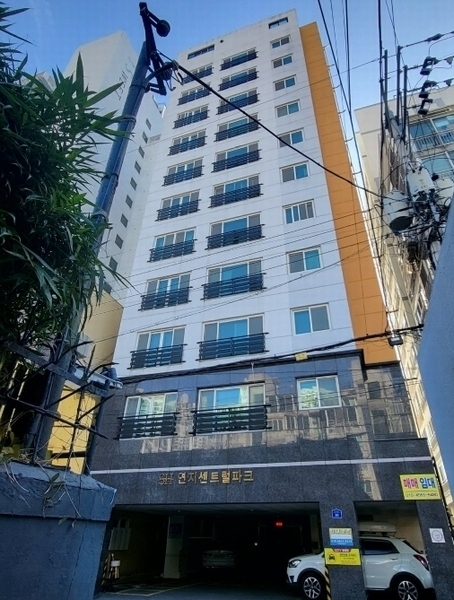 2024타경65975 부산광역시 부산진구 성지로8번길 30, 연지센트럴파크 3층 303호 아파트[공급20평형] 경매 이미지