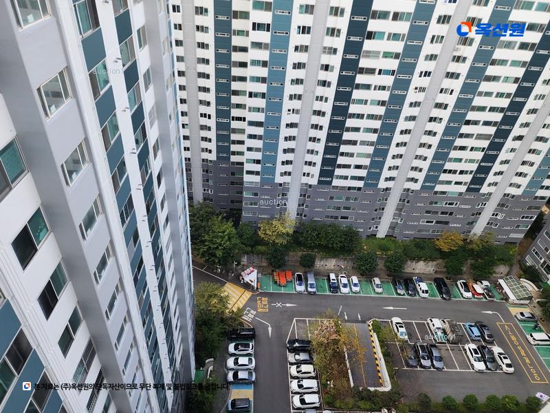 2025타경982 부산광역시 부산진구 거제대로 37, 현대아파트 209동 2층 202호 아파트[공급31평형] 경매 이미지