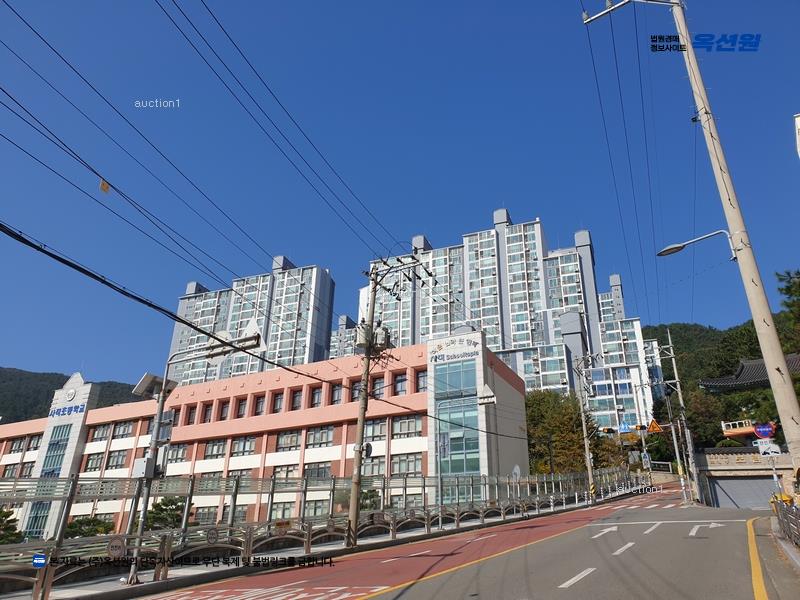 2025타경21600 부산광역시 동래구 쇠미로81번길 33, 한신아파트 108동 4층 402호 아파트[공급46평형] 경매 이미지
