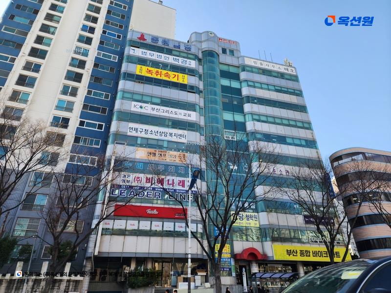 2024타경2332 부산광역시 연제구 월드컵대로243번길 19, 거제동원타워 상가23동 3층 301호 근린상가 경매 이미지