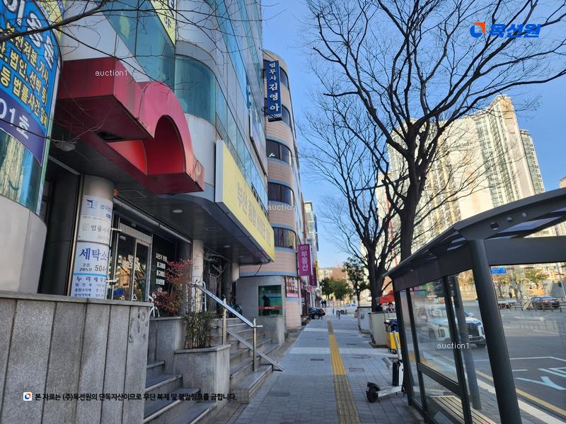 2024타경2332 부산광역시 연제구 월드컵대로243번길 19, 거제동원타워 상가23동 3층 301호 근린상가 경매 이미지