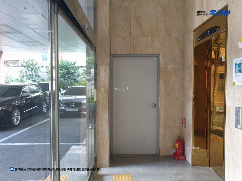 2024타경61379 부산광역시 동래구 충렬대로100번가길 9-14, 휴먼파크 4층 403호 다세대(빌라) 경매 이미지