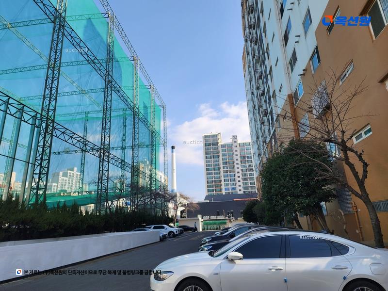 2025타경21451 부산광역시 연제구 거제천로230번길 53, 연산센터빌 14층 1408호 아파트[공급31평형] 경매 이미지