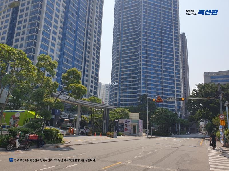 2024타경63740 부산광역시 부산진구 중앙대로666번길 50, 더샵센트럴스타 비동 14층 1402호 아파트[공급49평형] 경매 이미지