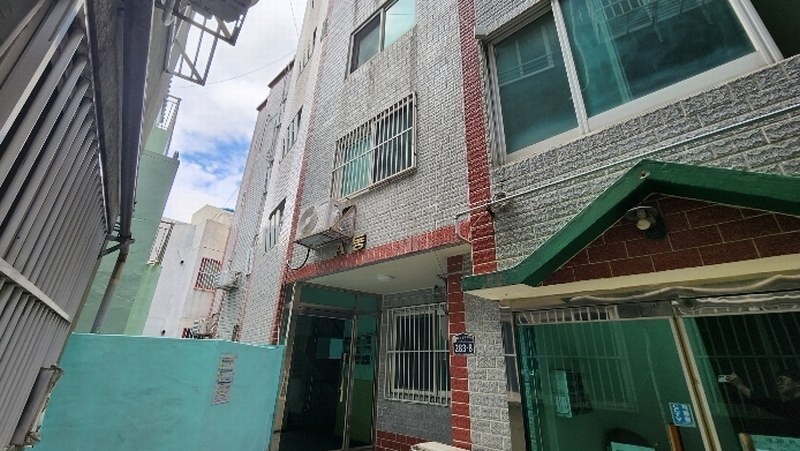 2024타경64132 부산광역시 부산진구 엄광로 283-8, 스카이빌 에이동 3층 302호 다세대(빌라)[공급12평형] 경매 이미지
