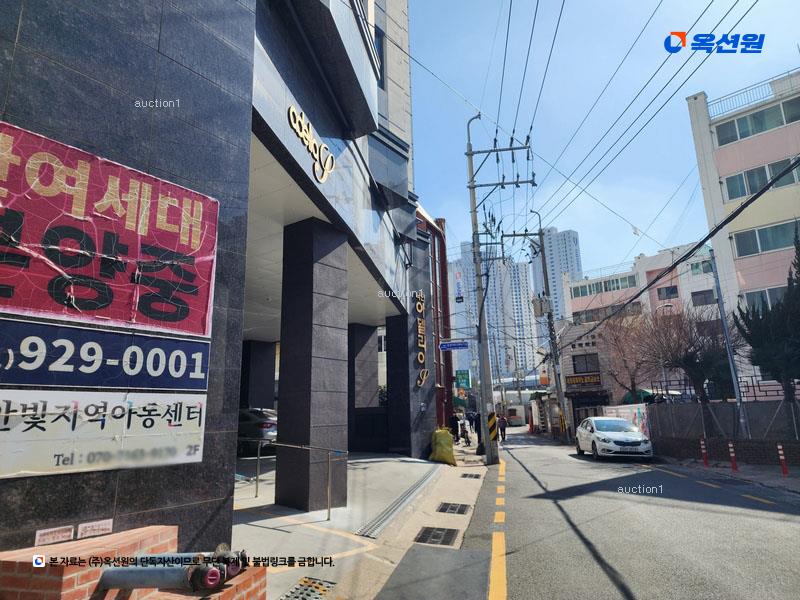 2024타경67421 부산광역시 동래구 충렬대로238번가길 49-5, 아델리아 13층 1301호 오피스텔 경매 이미지