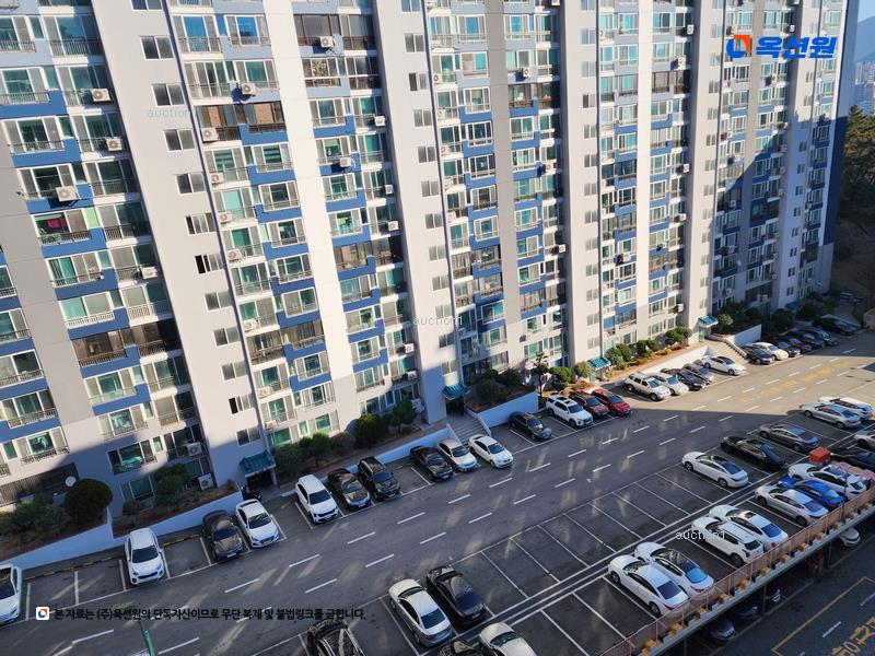 2024타경67759 부산광역시 동래구 충렬사로 39, 동래화목타운 106동 4층 406호 아파트[공급31평형] 경매 이미지