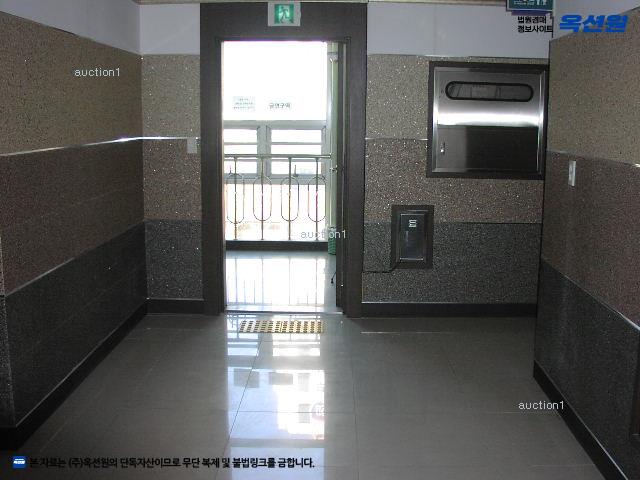 2025타경21101 부산광역시 부산진구 서전로 25, 이오스프라자 8층 801호 근린상가 경매 이미지