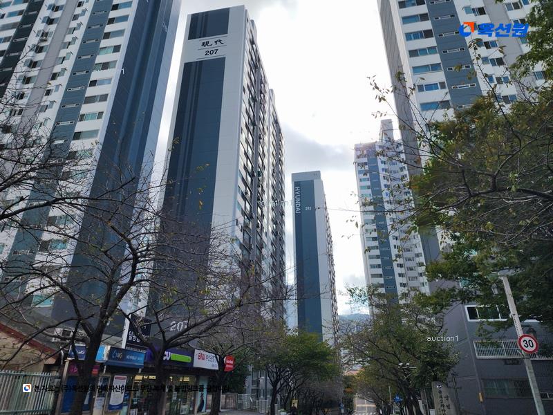 2025타경21501 부산광역시 부산진구 거제대로 37부산광역시 부산진구 거제○○○○, 현대아파트 207동 2층 204호현대아파○○ 아파트[공급31평형] 경매 이미지
