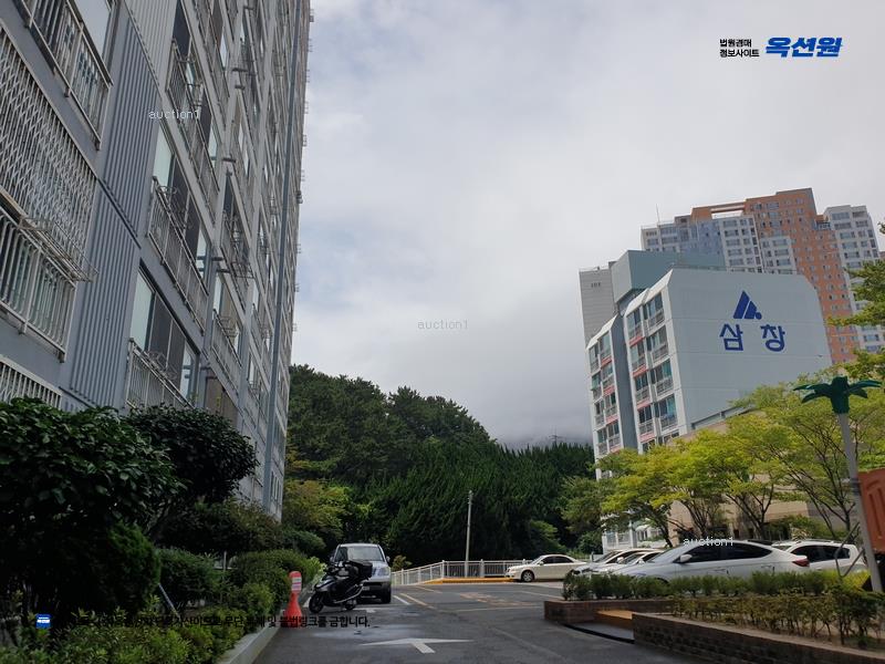 2024타경64255 부산광역시 영도구 태종로700번길 19, 동삼동삼창그린타운 102동 8층 803호 아파트[공급25평형] 경매 이미지