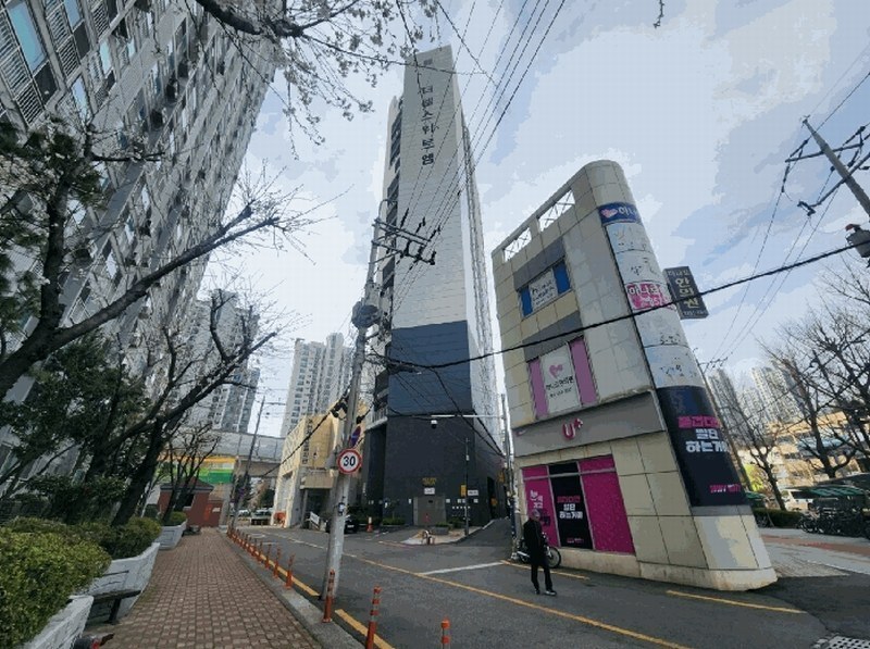 2025타경21606 부산광역시 연제구 명륜로2번길 11, 더엘스위트엠 12층 1203호 오피스텔 경매 이미지